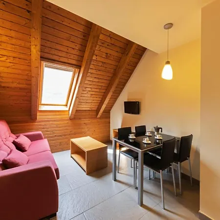 Trainera Apartment *