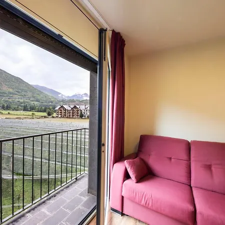 Trainera Apartment *
