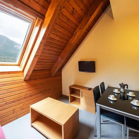 Trainera Apartment